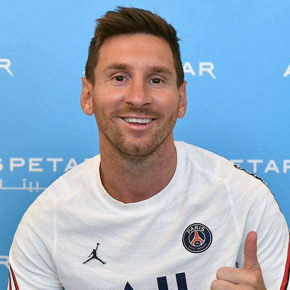 Depois do Barcelona, Lionel Messi assinou com o Paris Saint German