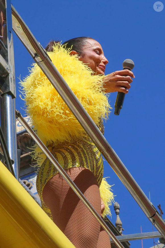 Ivete Sangalo fez homenagem à amiga Preta Gil no circuito que leva o nome da filha de Gilberto Gil no pré-carnaval 2026