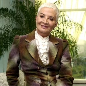 Glória Menezes na juventude chegou a ser professora de música - na foto, atriz em 'O Beijo do Vampiro', uma das inúmeras novelas que fez na Globo