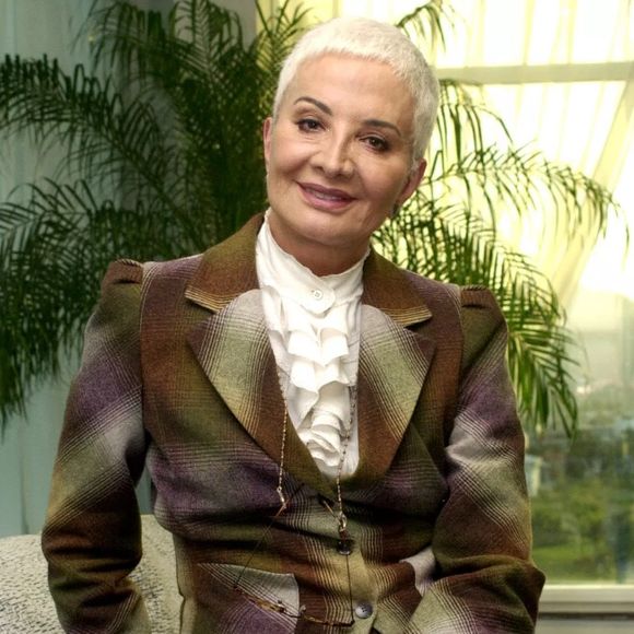 Glória Menezes na juventude chegou a ser professora de música - na foto, atriz em 'O Beijo do Vampiro', uma das inúmeras novelas que fez na Globo