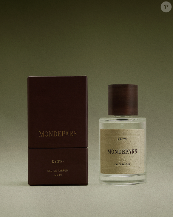 O Kyoto, primeiro perfume criado pela Mondepars, marca de Sasha Meneghel, foi inspirado na cerimônia tradicional do matcha da cidade de Kyoto, no Japão, marcada pelo silêncio, pela contemplação e pela atenção ao presente