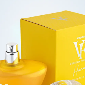 Perfume VF Honey da We Pink: fragrância de Virginia Fonseca é sensual e atraente, com notas de cardamomo, rum, além de baunilha e sândalo.