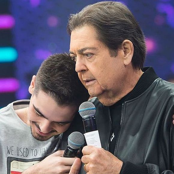 Filho de Faustão, João Guilherme Silva cancelou festa por conta da internação do pai