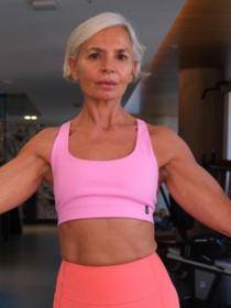 Os tênis cor de batata doce, confortáveis e elegantes para mulheres com mais de 50 anos: são da Asics e minha mãe já quer usá-los o tempo todo na academia
