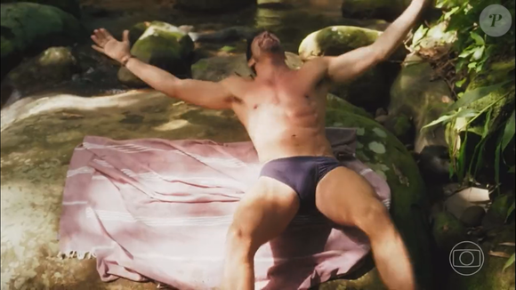 Antes da novela, Cauã Reymond já tinha aparecido de cueca em 'Terra e Paixão' e levado a web ao delírio