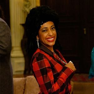 No programa humorístico da TV Globo, Samantha Schmütz também encarnou Leonina, uma mulher cheia de plásticas