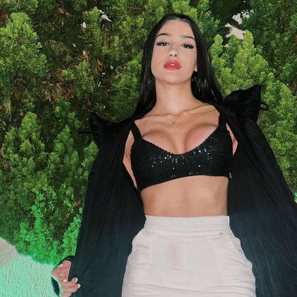 Bia Miranda admitiu que manteve contato com Vini Jr, mas reforça que tudo aconteceu antes de ele se envolver com Virgínia Fonseca