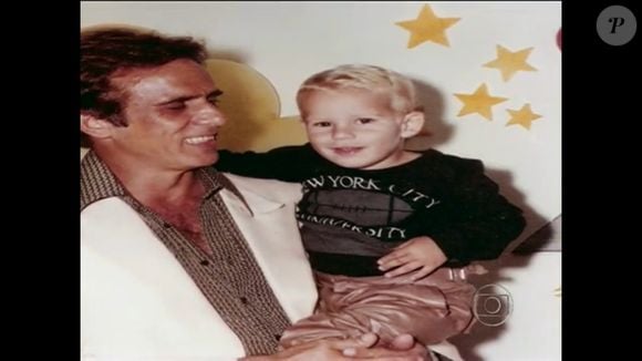 Francisco Cuoco recebeu homenagem dos filhos ao participar do 'Arquivo Confidencial', da TV Globo