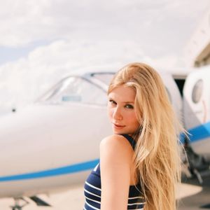 Cela Lopes é influencer, gaúcha e uma das cotadas para lugar de Virgínia no 'Sabadou', do SBT