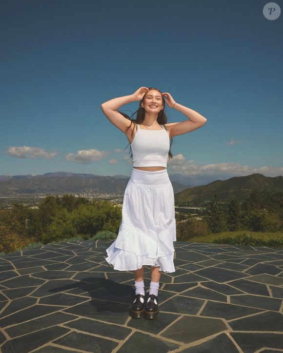 Já em 2023 em diante, a estrela deu um passo firme no universo fashion.