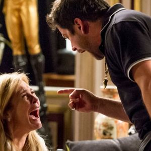 Carminha faz encenação para Tufão na reta final da novela