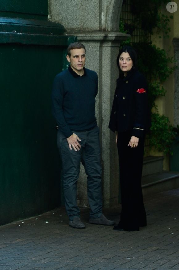 Filho de Francisco Cuoco, Diogo, chegou no velório do pai ainda na manhã desta sexta-feira (20)