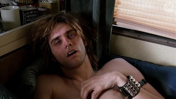 Em 1988, Jim Carrey fez parte do filme 'Dirty Harry na Lista Negra' e promoveu sua primeira transformação radical