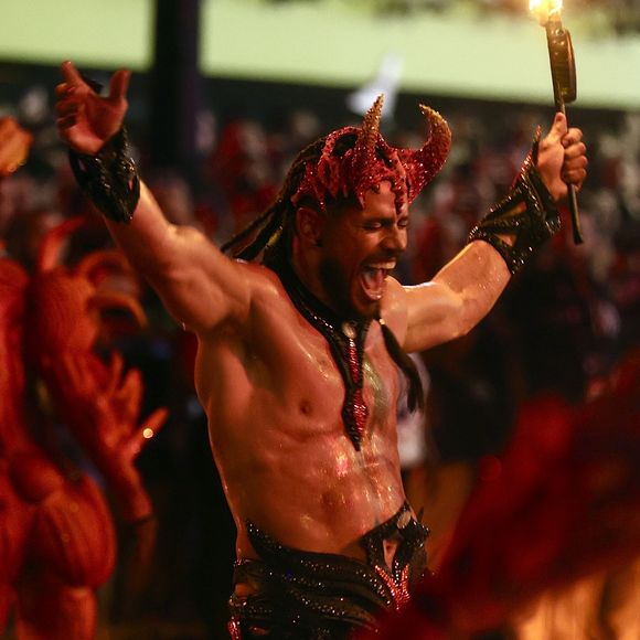 Carnaval 2025: José Loreto participou da comissão de frente intitulada ‘O homem que enganou o Diabo... virou assombração!’