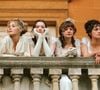O fato de "Orgulho e Preconceito" estar sendo adaptado para uma série significa uma coisa: há espaço para muitos mais detalhes do romance que inevitavelmente se perdem nos filmes, com sua duração mais limitada.