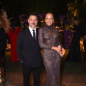 Ex-mulher de Roberto Justus, Adriane Galisteu levou o marido para a festa