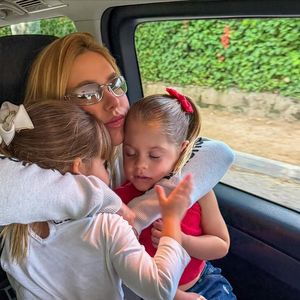 Maria Alice e Maria Flor vão para escola e influenciadora não posta nada. Entenda