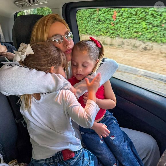 Maria Alice e Maria Flor vão para escola e influenciadora não posta nada. Entenda