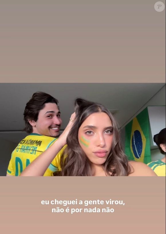 A influenciadora precisou se pronunciar após a repercussão de uma camisa da Seleção Brasileira usada por um amigo, que apareceu com o nome do jogador riscado e substituído pelo dela