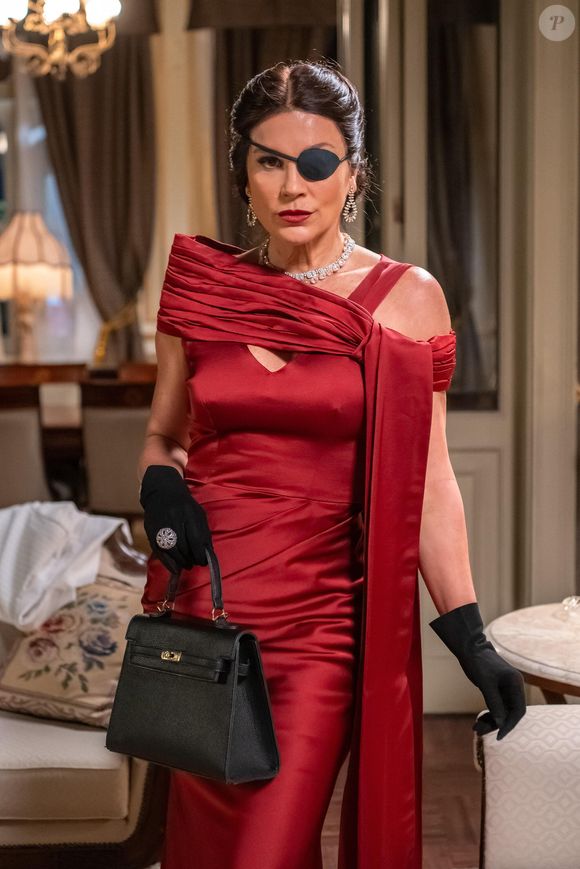 Flávia Alessandra é a vilã Sandra da novela 'Êta Mundo Melhor!', em sua reta final