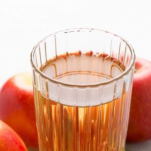 Além disso, o vinagre é um importante aliado no emagrecimento por preencher o estômago e quebrar as partículas de comida durante a digestão