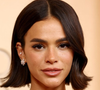 Bruna Marquezine tem segredos de beleza: atriz contou com produtos da Kérastase para elevar seu visual power bob nos cabelos, no Oscar 2026.