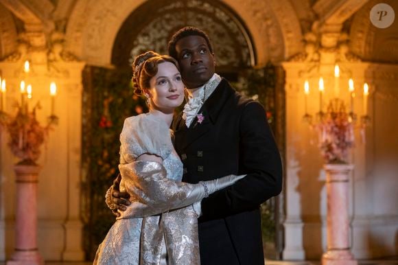 John Stirling tem uma morte inesperada que abala Francesca, mas abre caminhos para seu próximo relacionamento