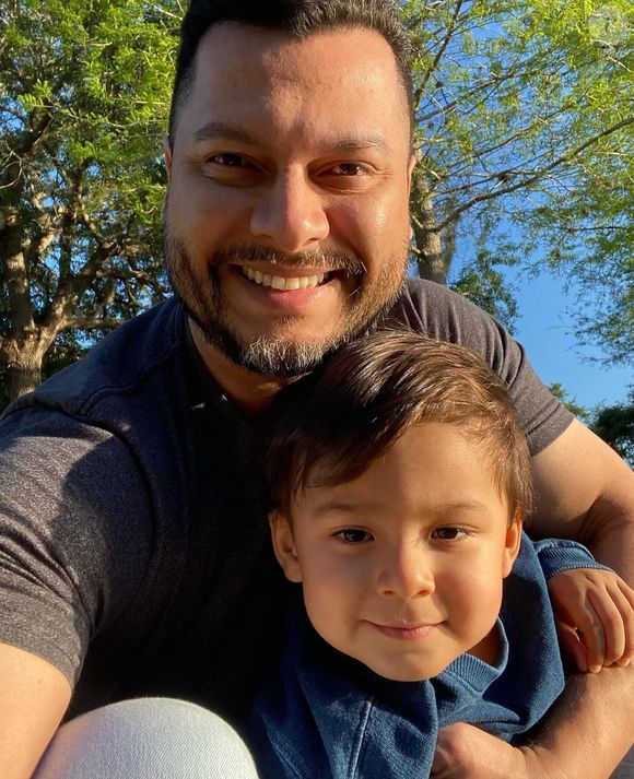 Thiago Lopes ficou com a guarda de Leon, filho caçula de Andressa Urach, após a separação