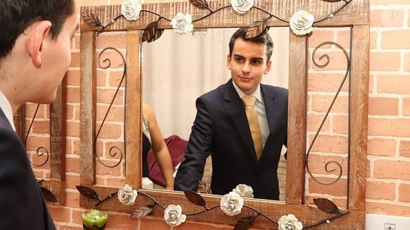 Dudu Camargo em A Fazenda 2025: apresentador divide opiniões