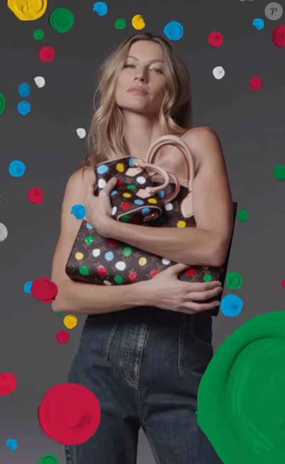 A estética inconfundível de Yayoi Kusama ganhou ainda mais projeção global após colaborações de destaque com a grife Louis Vuitton, com campanha estrelada pela brasileira Gisele Bündchen em 2023