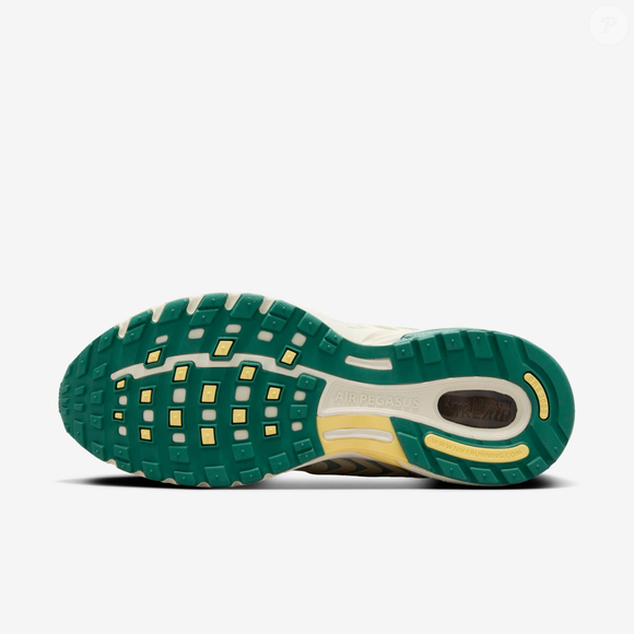 Inspirado nos corredores dos anos 90, o Nike Air Pegasus 2K5 transforma referências esportivas em um visual fashionista para o dia a dia