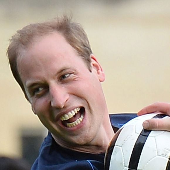 O filho mais velho do então príncipe Charles com a inesquecível Princesa Diana cresceu sob os holofotes, mas acabou desenvolvendo hábitos e interesses que fazem muita gente enxergá-lo como alguém 'gente como a gente'.