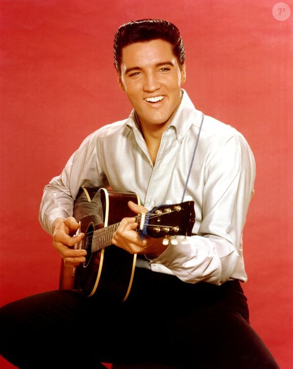 O legado de Elvis Presley está no centro de uma polêmica sobre direitos autorais e o uso de músicas por ferramentas de inteligência artificial