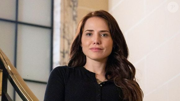 Adriana vai se apresentar como nova dona da joalheria no capítulo de 25 de setembro de 'Quem ama cuida'