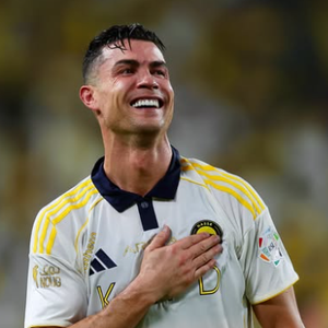 Cristiano Ronaldo afirma que envelhecer o tornou um jogador melhor em alguns aspectos e explica como continua evoluindo aos 41 anos