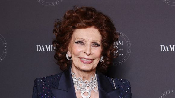 Azeite de oliva e folhas de hortelã: o segredo simples da beleza e jovialidade de Sophia Loren aos 91 anos é fácil de ser replicado