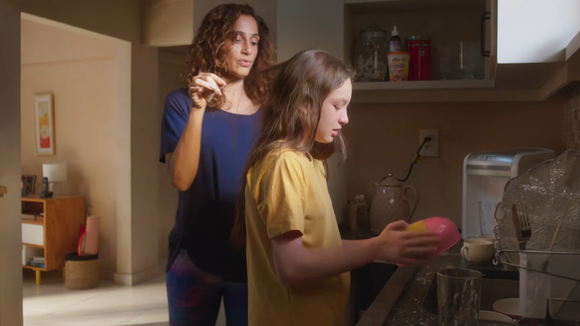 As crianças que cresceram com responsabilidades excessivas apresentam estes sete comportamentos ao crescer, de acordo com a psicologia