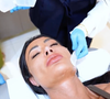 Gracyanne Barbosa passou por um procedimento com o laser XERF, que segundo o dermatologista é o queridinho das Kardashians