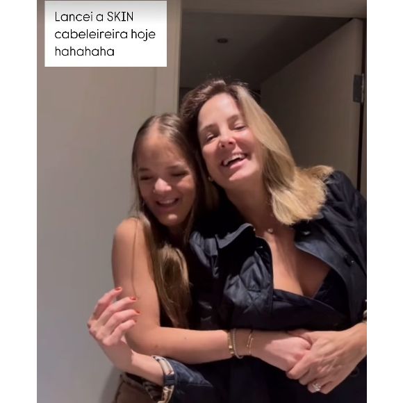 Rafa Justus entregou que a mãe, Ticiane Pinheiro, tem pouca habilidade para fazer o próprio cabelo: 'Quem faz sou eu'