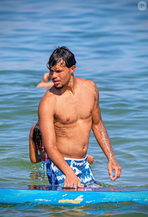 Filho de Eliza Samudio tem 15 anos