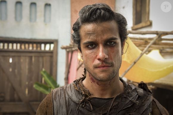 Nascido em Brasília, Fabio Scalon teve sua estreia em 'Malhação', na edição de 2016, quando interpretou o carismático Jabá.
