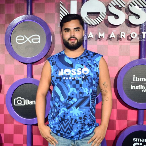 'Me perguntaram o que eu já vi na festa da Anitta, e eu falei: ‘Eu já vi o Lucas Guedez beijando o MC Cabelinho’. Numa zoeira. E agora os portais de fofoca estão postando como se fosse verdade", declarou Sarro