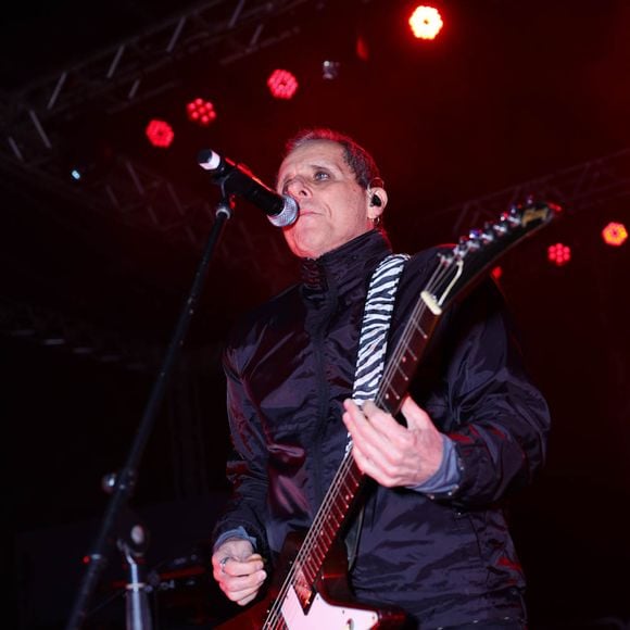 Tony Bellotto será submetido a uma cirurgia em breve e se afastará dos shows do Titãs temporariamente