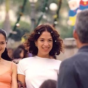 Mel Lisboa, Julia Almeida e José Mayer em 'Presença de Anita', minissérie da Globo que estreia em 21 de julho de 2025 no Globoplay