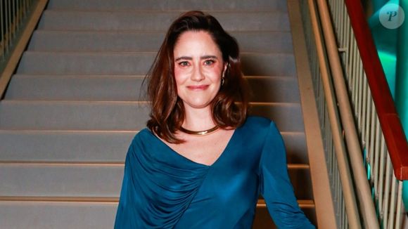 Fernanda Vasconcellos radicaliza visual, surge de cabelo curtinho para novela 'Três Graças', substituta de 'Vale Tudo'