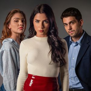 Paula (Debora Ozório), Soraia (Jade Picon) e Lucas (Daniel Rangel): o trio de protagonistas da primeira novela vertical da Globo