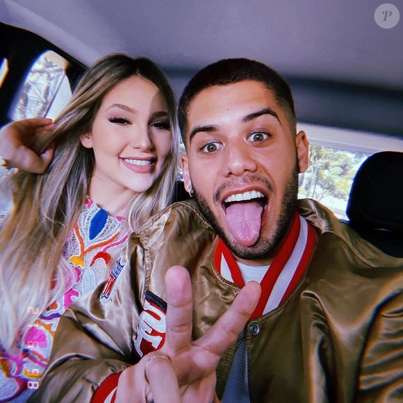 Zé Felipe raspou o cabelo depois do nascimento da filha, deixando curtinho