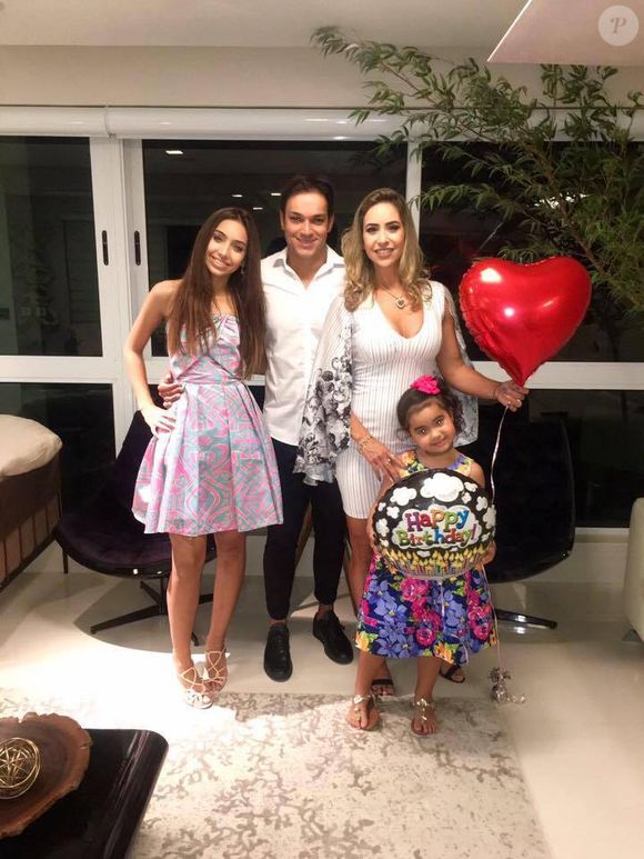 Com o passar do tempo e crescimento de Vanessa Lopes, Lica Lopes foi mudando seu visual