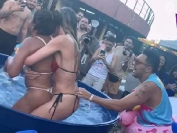 Tirullipa puxou biquíni de influenciadoras na Farofa da Gkay em 2022