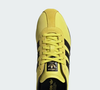 Tênis Adidas Tokyo tem cabedal em nylon e foi feito inspirado na estética retrô das corridas de 1970, segundo informações da fabricante.